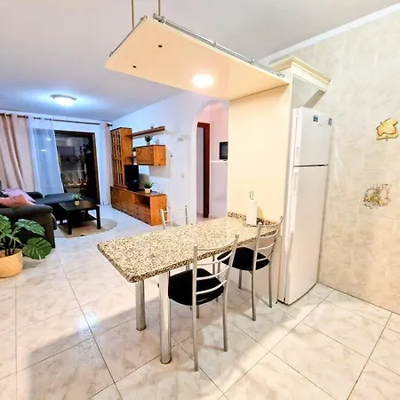 Plaza Galicia אל מדאנו